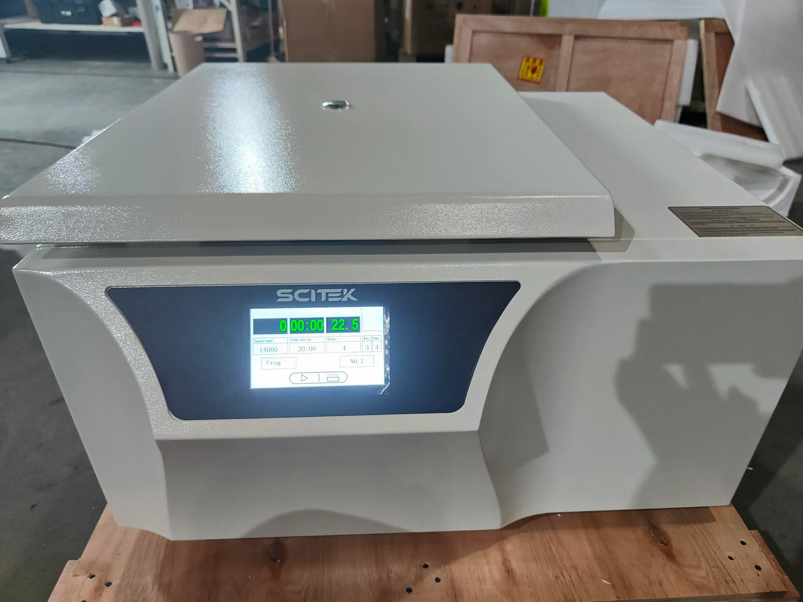 Benchtop High Speed Refrigerated Centrifuge